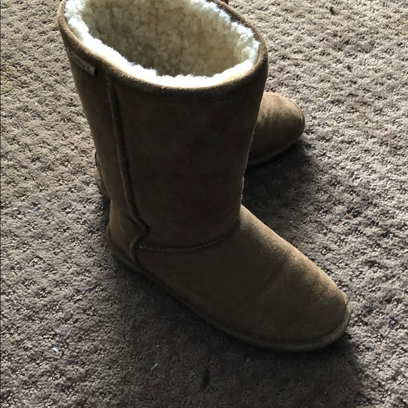 Boots - Picture 3 of 3